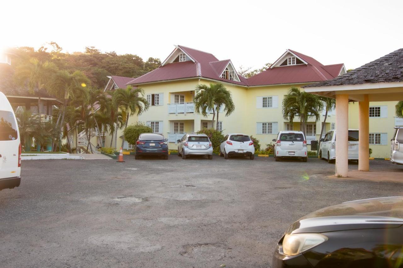 E 20 Mystic Ridge Ocho Rios Daire Dış mekan fotoğraf