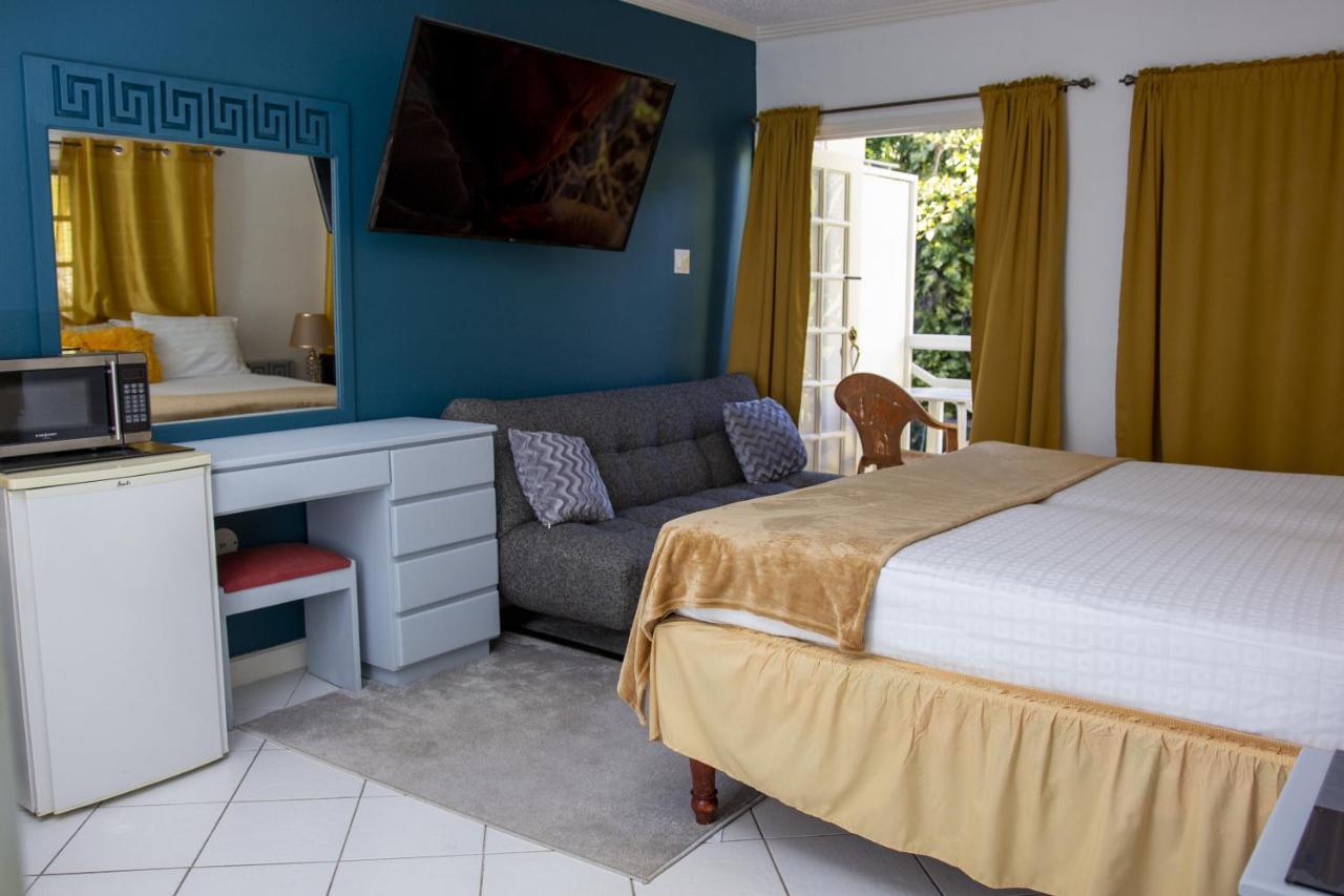 E 20 Mystic Ridge Ocho Rios Daire Dış mekan fotoğraf