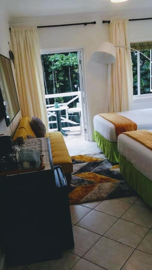 E 20 Mystic Ridge Ocho Rios Daire Dış mekan fotoğraf